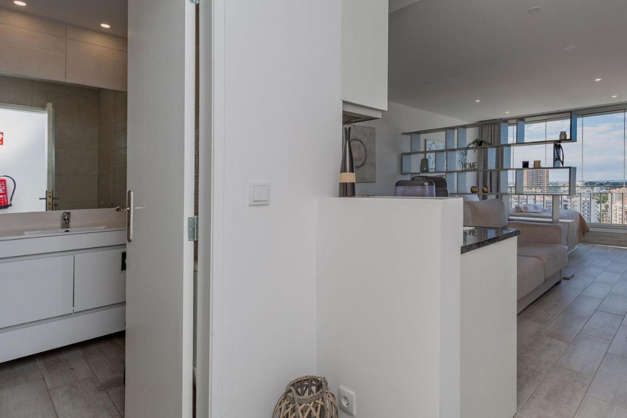Oakland Apartment W/ Sea View By Lovelystay Portimão Esterno foto